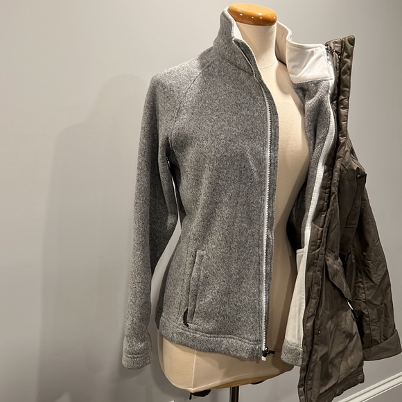 Women’s size Large North Face 3 in 1 Winter Coat - Picture 4 of 9